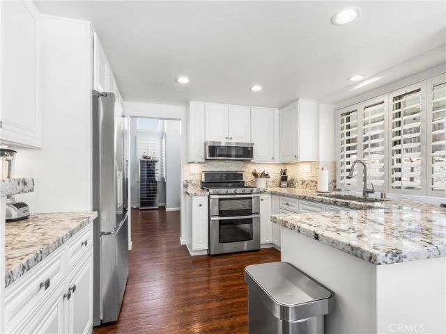10285 Agate Avenue, Mentone, CA 92359