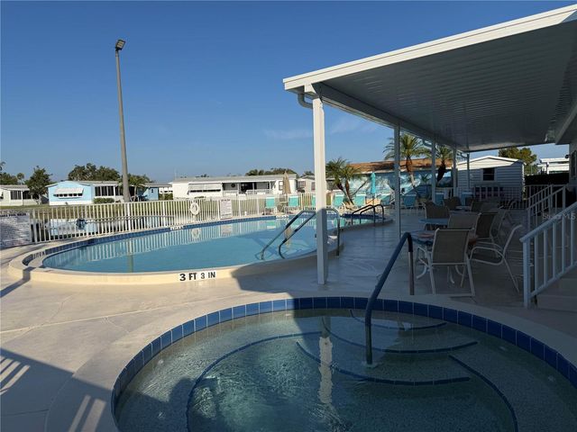 17 MEADOWLARK CIRCLE, Ellenton, FL 34222