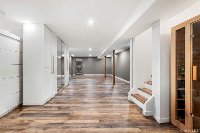 87 Washington Heights Avenue, Hampton Bays, NY 11946