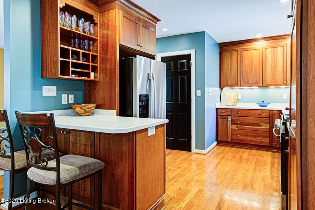 4012 Saint Ives Ct, Norbourne Estates, KY 40207