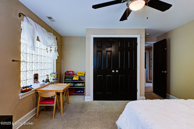 4012 Saint Ives Ct, Norbourne Estates, KY 40207