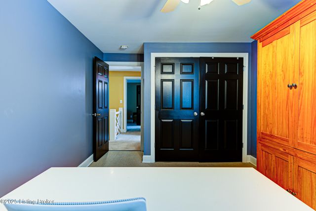 4012 Saint Ives Ct, Norbourne Estates, KY 40207