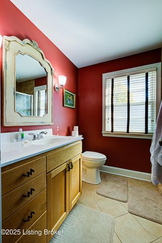 4012 Saint Ives Ct, Norbourne Estates, KY 40207