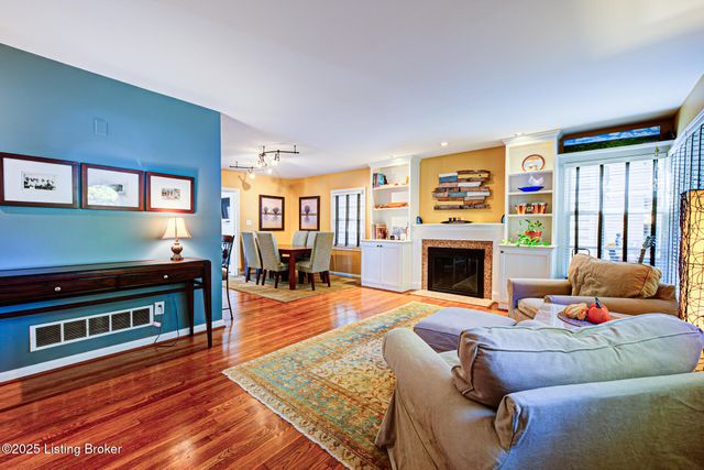 4012 Saint Ives Ct, Norbourne Estates, KY 40207