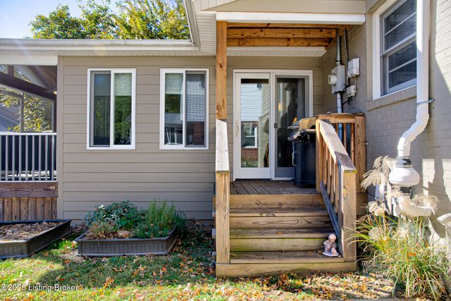 4012 Saint Ives Ct, Norbourne Estates, KY 40207