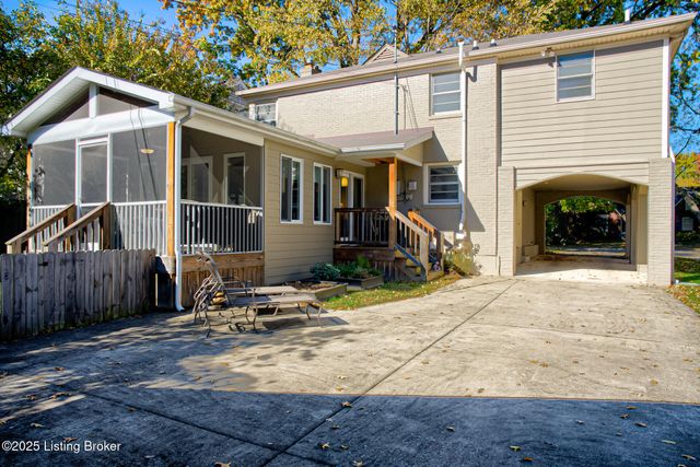 4012 Saint Ives Ct, Norbourne Estates, KY 40207