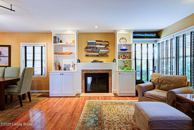 4012 Saint Ives Ct, Norbourne Estates, KY 40207