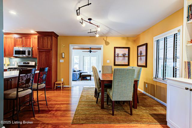 4012 Saint Ives Ct, Norbourne Estates, KY 40207