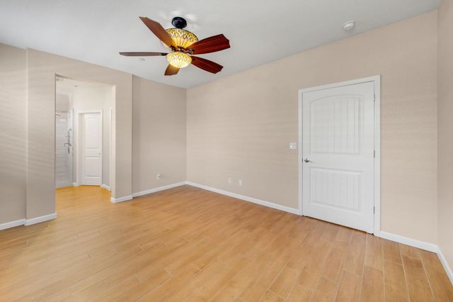 7472 Chatterton Way, Sacramento, CA 95829