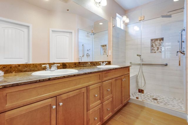 7472 Chatterton Way, Sacramento, CA 95829