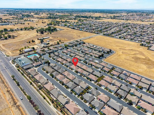 7472 Chatterton Way, Sacramento, CA 95829