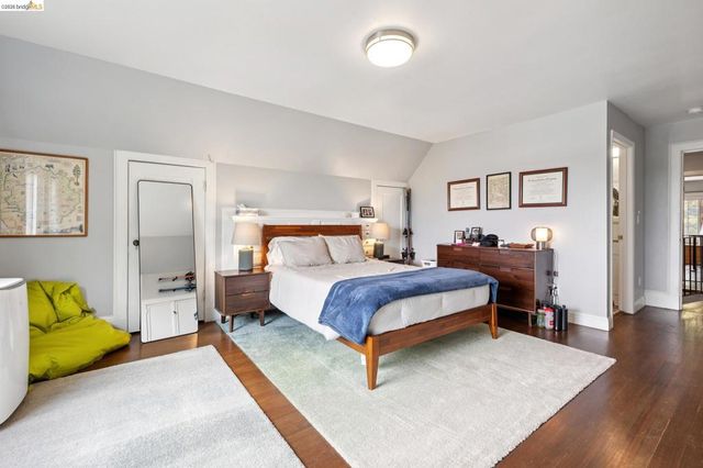 3271 Kempton Ave, Oakland, CA 94611