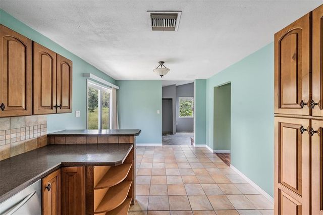 154 KNIGHT STREET, Mascotte, FL 34753