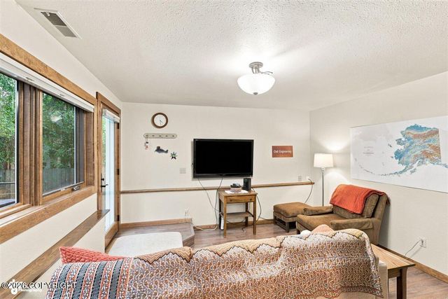 9609 Krishka Circle, Eagle River, AK 99577
