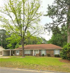2513 Colgate Drive, Fayetteville, NC 28304