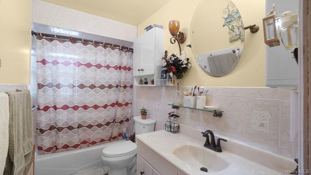222-26 93rd Avenue, Queens Village, NY 11428