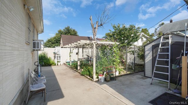 222-26 93rd Avenue, Queens Village, NY 11428