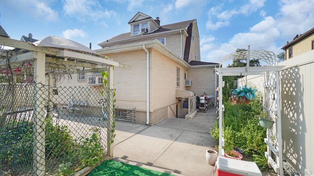 222-26 93rd Avenue, Queens Village, NY 11428