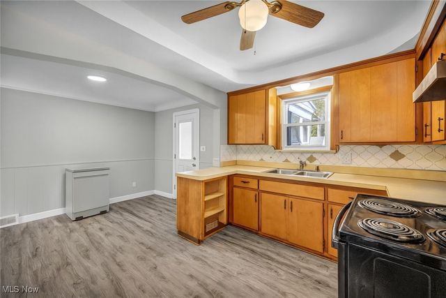 6704 Charles Avenue, Parma, OH 44129