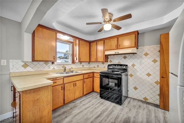 6704 Charles Avenue, Parma, OH 44129