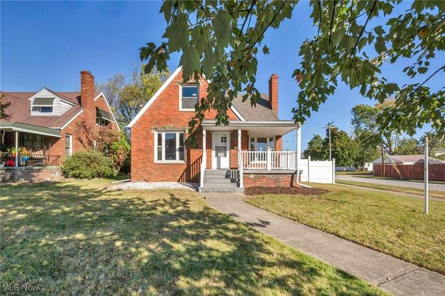 6704 Charles Avenue, Parma, OH 44129