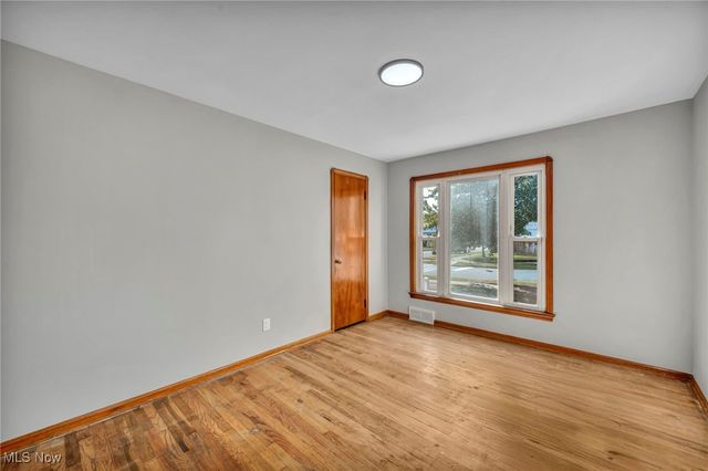 6704 Charles Avenue, Parma, OH 44129