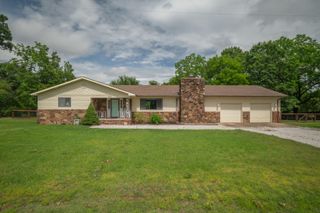 214 South Ozark Trail, Goodman, MO 64843