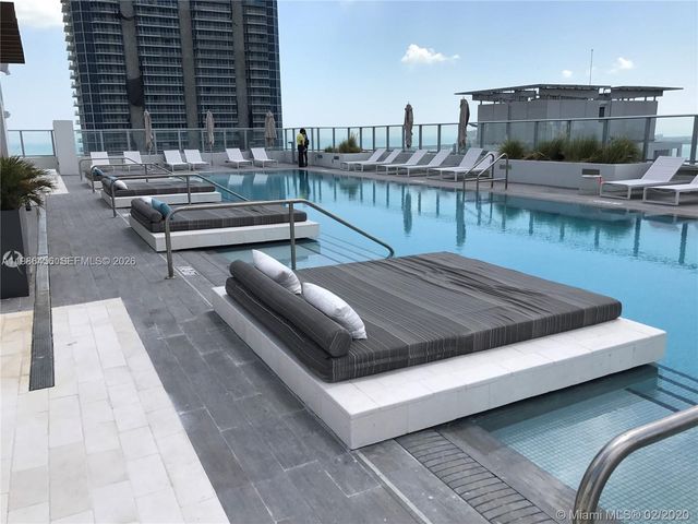 1010 Brickell Ave 2810, Miami, FL 33131