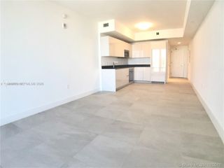 1010 Brickell Ave 2810, Miami, FL 33131