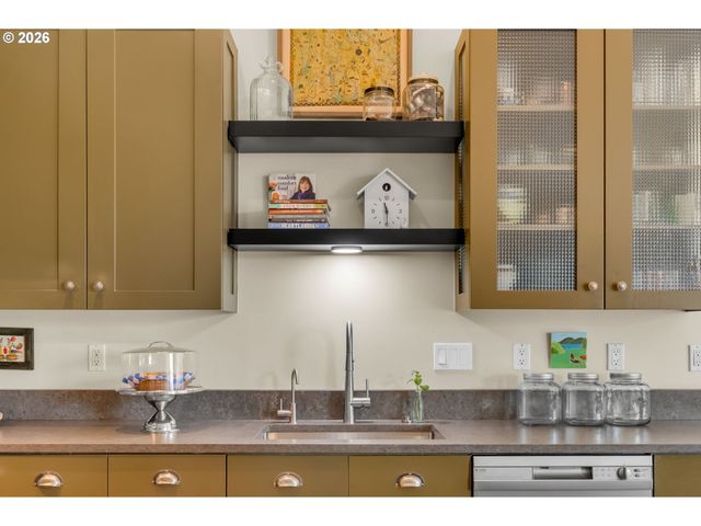 408 Nw 12TH Ave 604, Portland, OR 97209