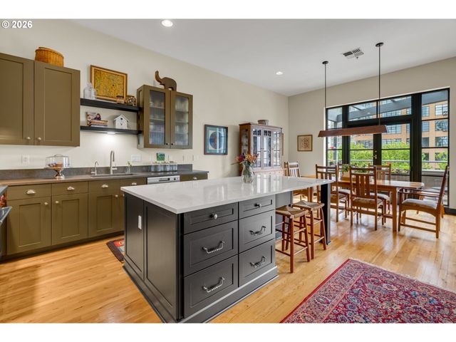 408 Nw 12TH Ave 604, Portland, OR 97209