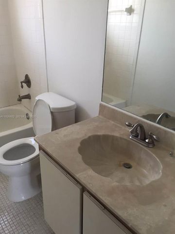 9375 Fontainebleau Blvd L423, Miami, FL 33172