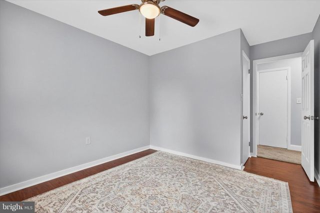 11 BERKLEY DR, Middletown, PA 17057