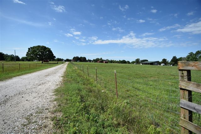 467646 E 1030 Road, Sallisaw, OK 74955