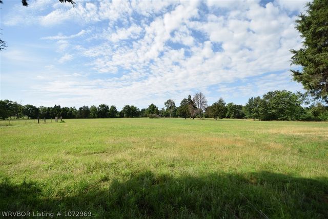 467646 E 1030 Road, Sallisaw, OK 74955