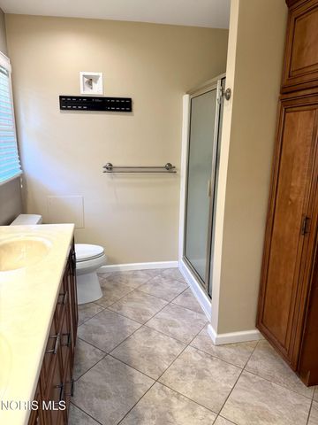813 Roche De Bouef Court, Waterville, OH 43566