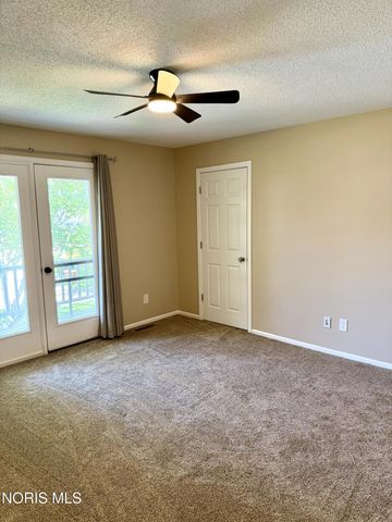 813 Roche De Bouef Court, Waterville, OH 43566