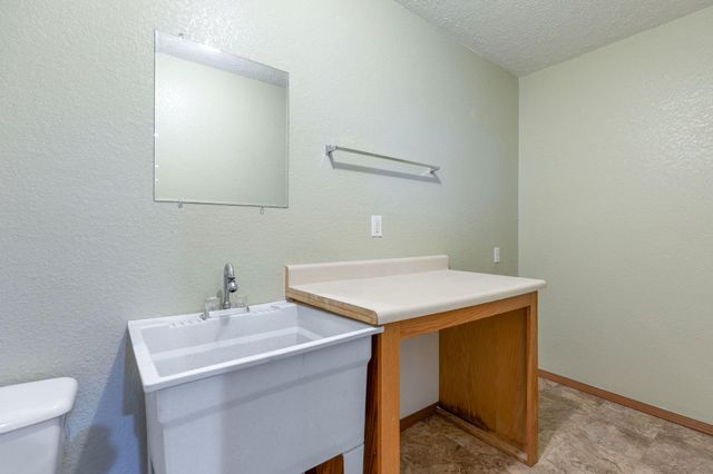 292 Canopy Drive, Spokane, MO 65754