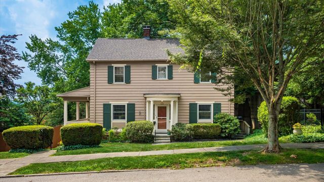 644 Fairmont Avenue, Zanesville, OH 43701