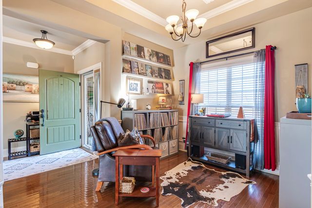 1851 Lochlann Dr, Culleoka, TN 38451