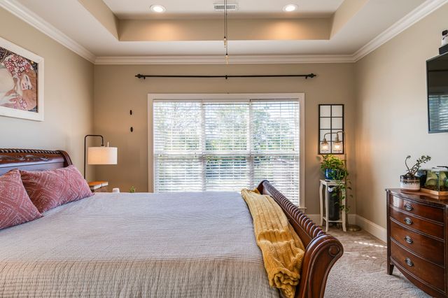 1851 Lochlann Dr, Culleoka, TN 38451