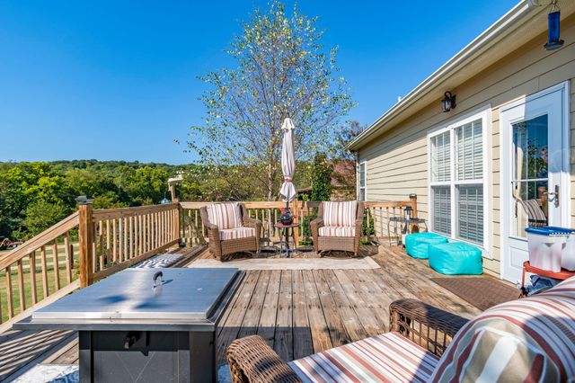 1851 Lochlann Dr, Culleoka, TN 38451