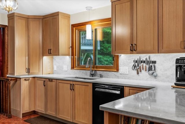 331 Mountain St, Sharon, MA 02067
