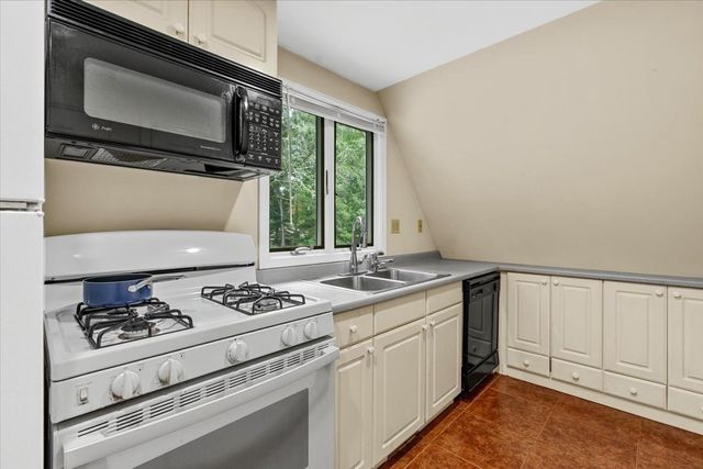331 Mountain St, Sharon, MA 02067