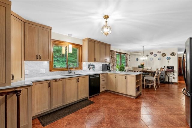 331 Mountain St, Sharon, MA 02067