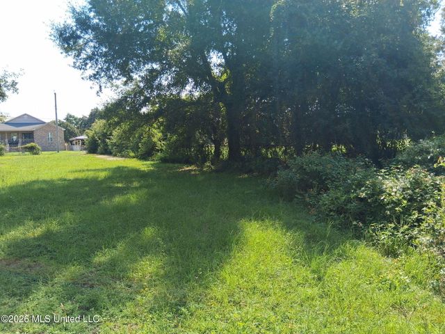 161 Pine Street, Biloxi, MS 39530