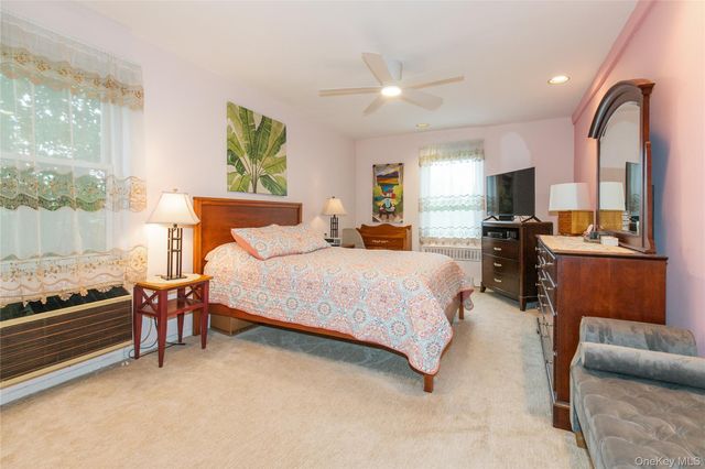 30 Stoner Avenue NW 2-O, Great Neck, NY 11021