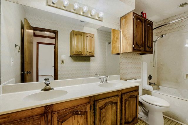 215 Dewberry CV, Buda, TX 78610
