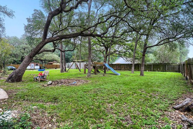 215 Dewberry CV, Buda, TX 78610