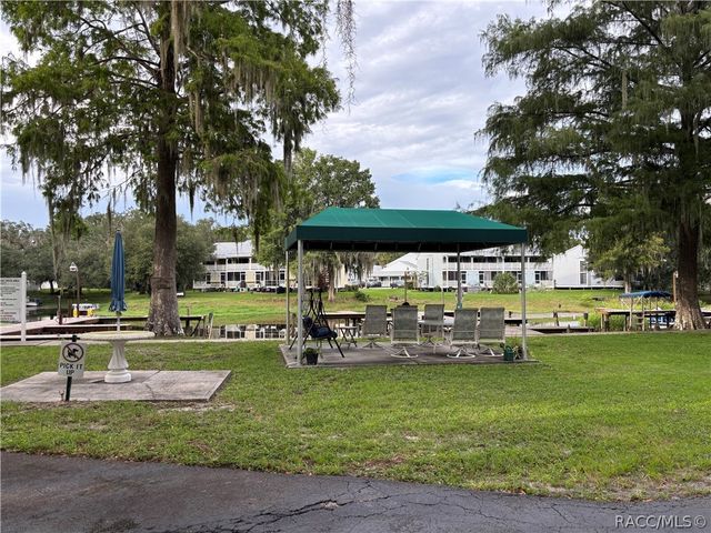 431 Landing Boulevard, Inverness, FL 34450